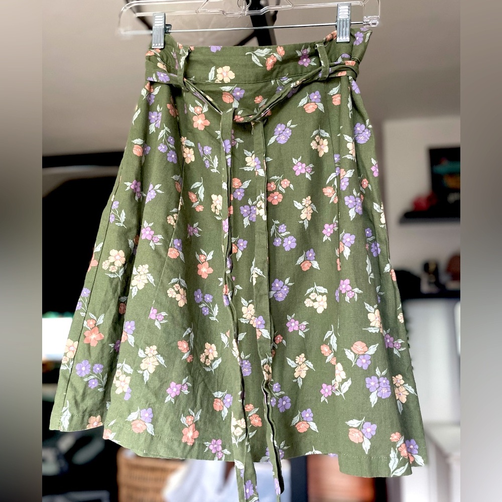 🌸 Princess Highway Raining Garlands Skirt 🌸 US 6 • AU 10 🌸